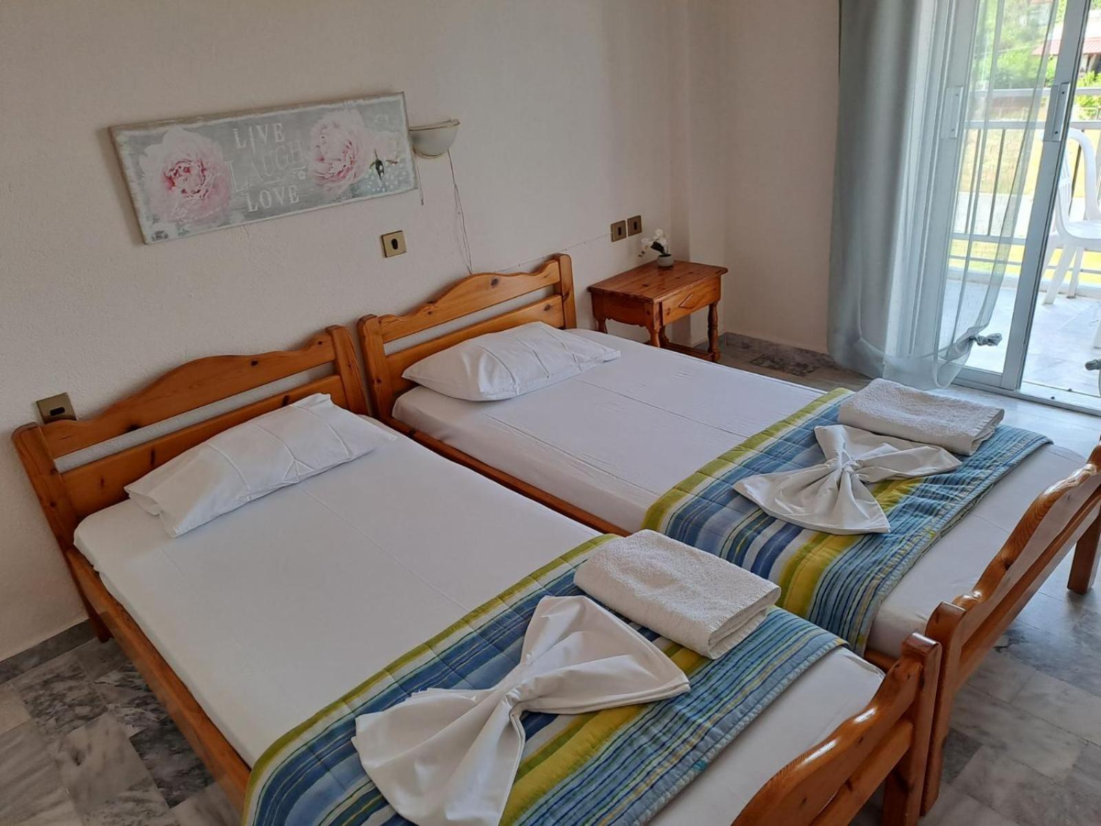 Golden Beach-Tsianis Apartments Néa Meságkala 外观 照片