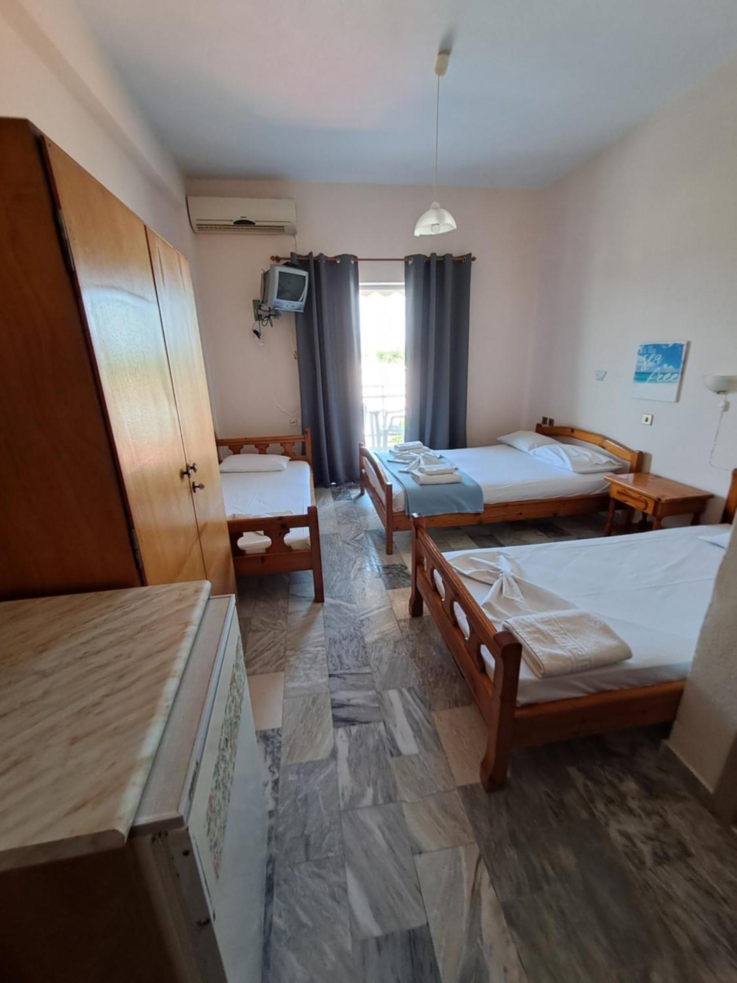 Golden Beach-Tsianis Apartments Néa Meságkala 外观 照片