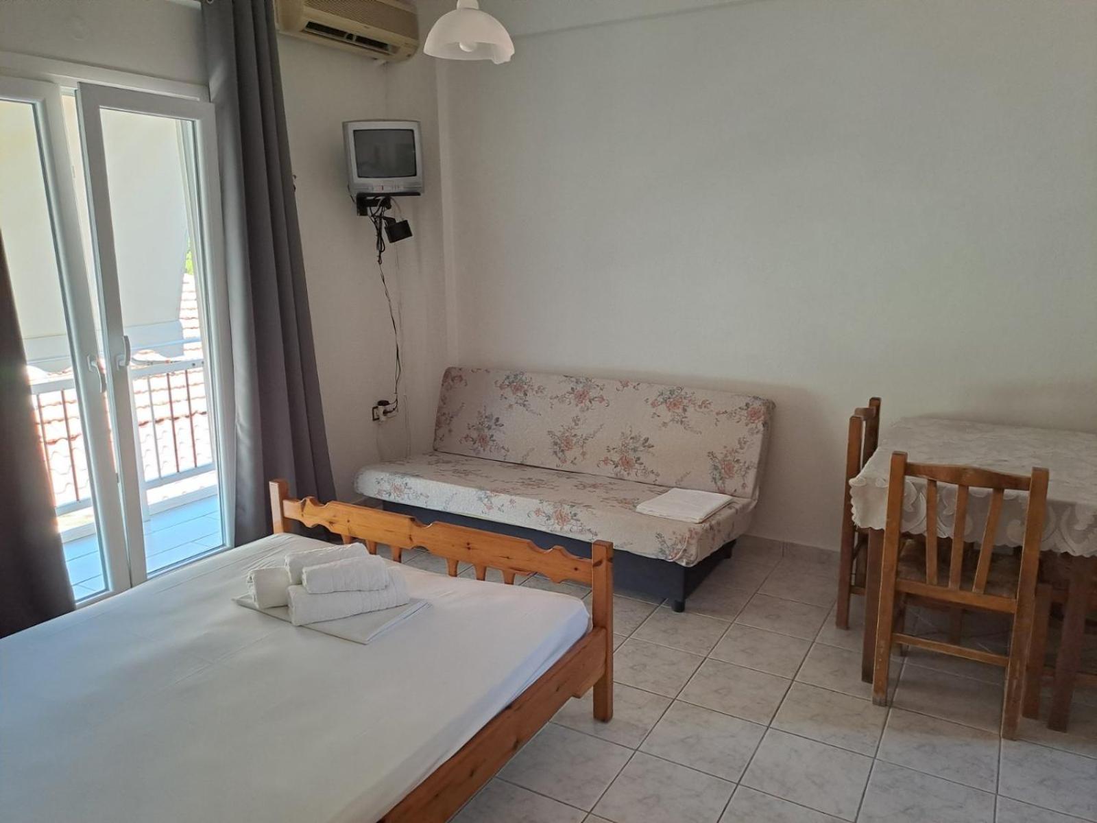 Golden Beach-Tsianis Apartments Néa Meságkala 外观 照片